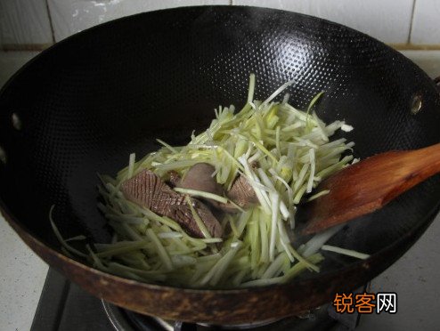 韭黄炒腰花