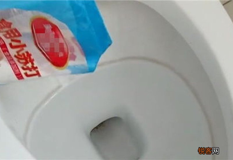坐便器里的尿碱尿垢怎么去除 尿碱怎么去除