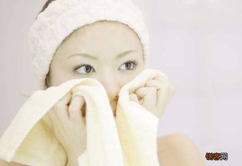 用白醋蒸脸的正确方法是什么 用白醋蒸脸的正确方法