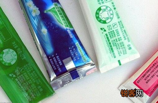 牙膏底部色条代表的化学成分 表示的含义是不同的