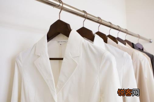 旧衣服总是出现各种问题 教你旧衣巧变新
