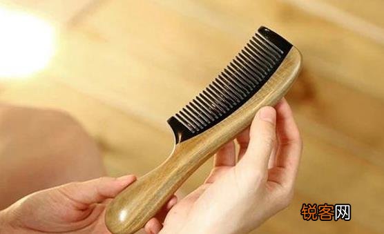 导致女性掉发的6个原因 做好防辐射工作预防掉发