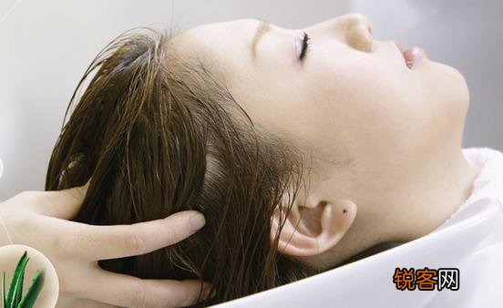 头发顺滑是女神的必备 护发雷区别轻易触碰