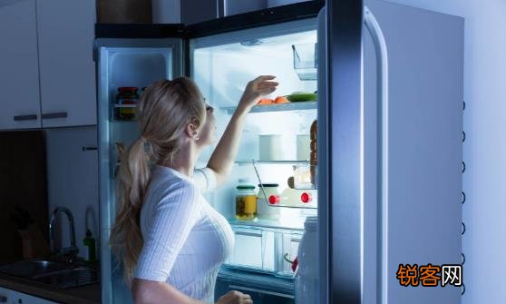 警惕冰箱导致的食物中毒 四类食物不宜放入冰箱存放