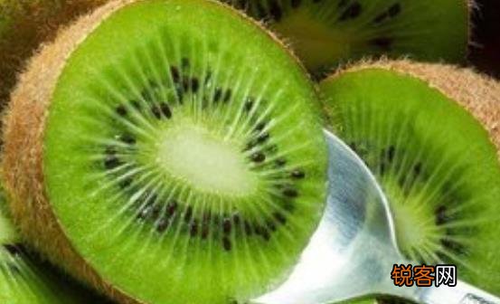 白领女性防辐射必吃的10种食物 推荐日常防辐射方法