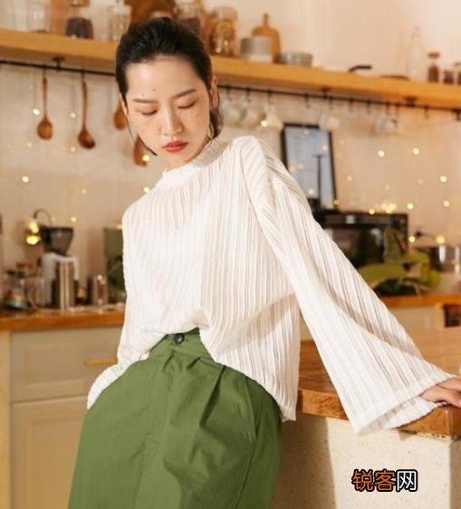 白衣服发黄怎么办 解决白衣服发黄的小妙招