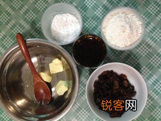 葡萄干少油磅蛋糕的做法