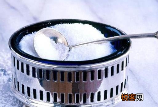 食盐除了调味还有什么妙用 食盐在生活中的妙用帮你解决烦恼