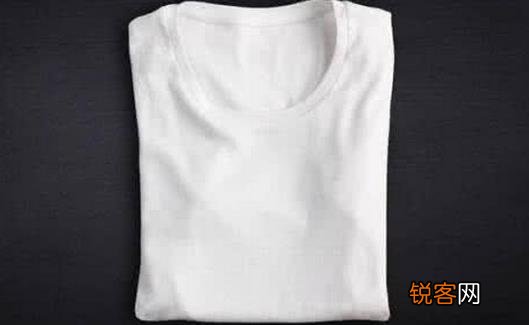 白色衣服泛黄还能穿吗，白色衣服泛黄还能穿吗女生