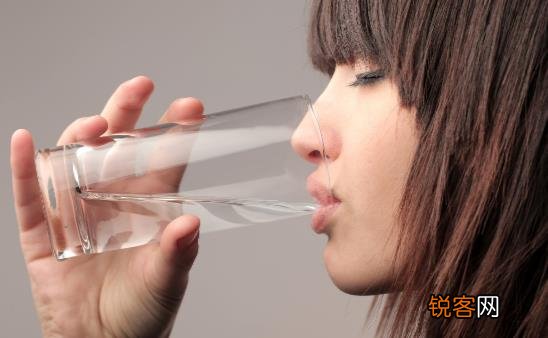 温水接近体温营养更易被吸收 温开水日常妙用多多