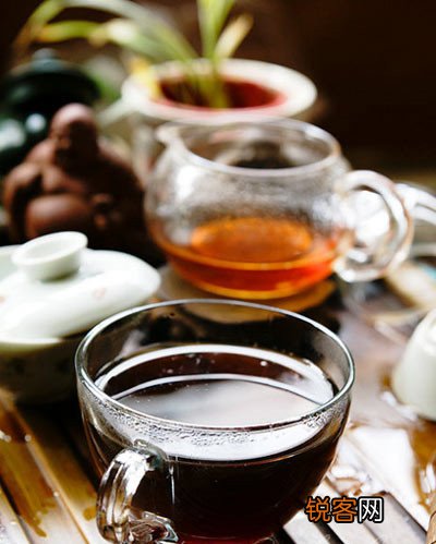 春季喝茶首选普洱消食解腻防便秘