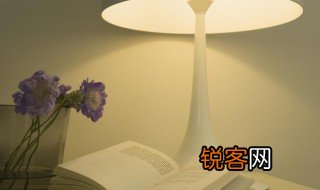 江流天地外下一句是什么 江流天地外的下一句