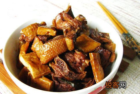 吃隔夜饭菜胃癌风险高3.6倍