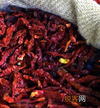 警惕!这些食物不适合晚上吃
