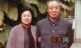 艾青的原名是什么 艾青的原名叫什么