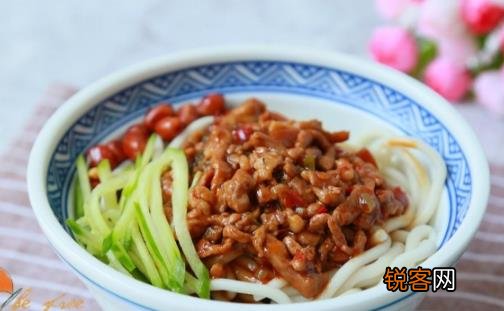 减脂食谱鸡胸肉 常见的鸡胸肉食谱