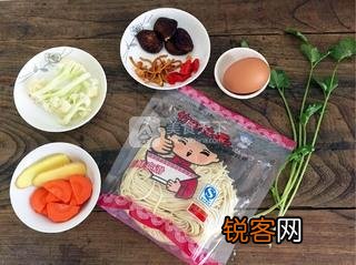 骨汤拉面的做法