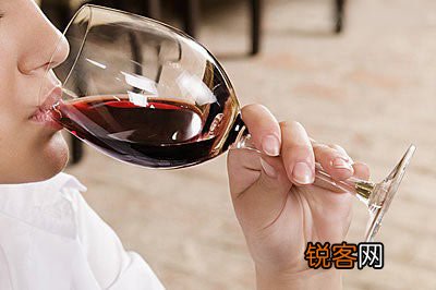 红酒未必能养人！揭秘饮酒背后存在的十大误区