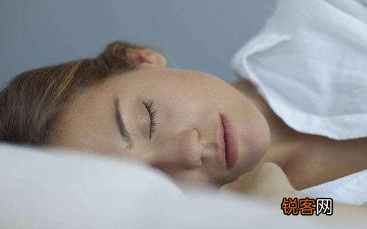 睡眠不好对工作影响比较大 改善上班族睡眠的方法