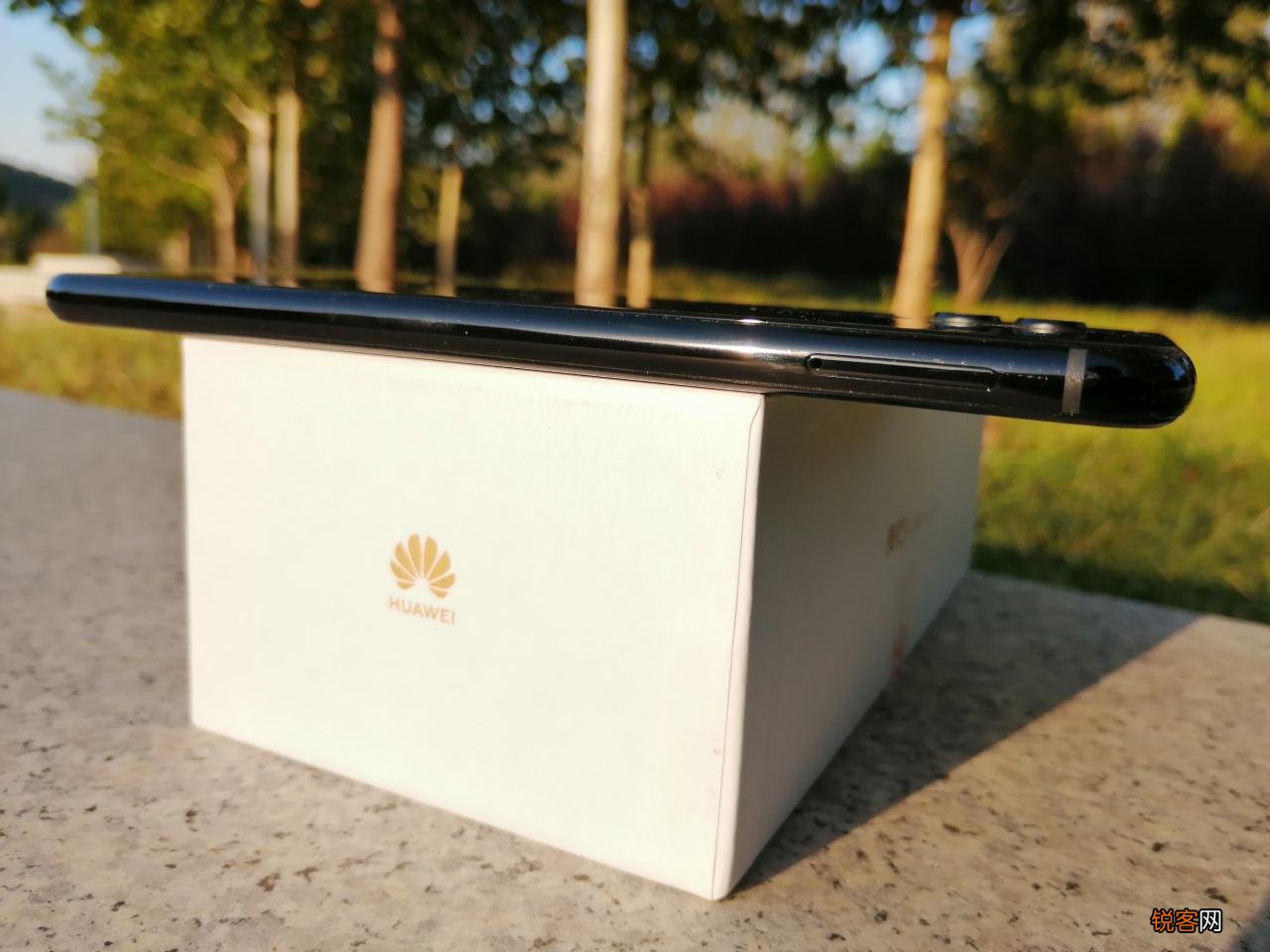 华为2022新款上市手机 华为麦芒7现在多少钱