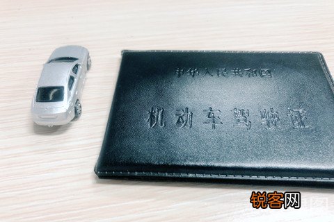 男朋友家结婚不想给彩礼是骗婚吗