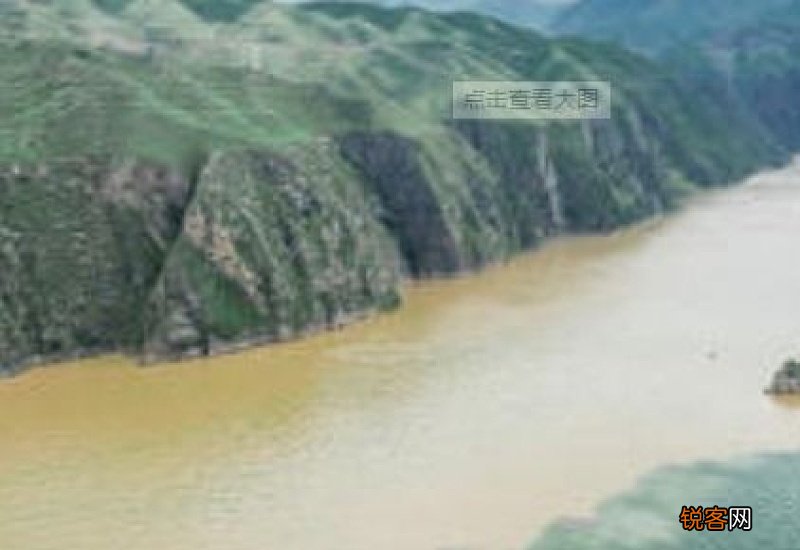 浑浊笨拙的意思