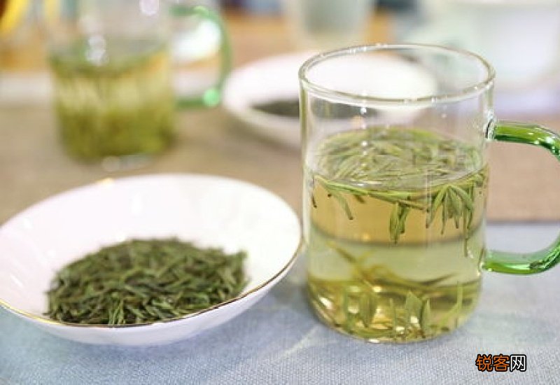 家里放了几年的红茶、绿茶、普洱茶，还能拿来喝吗？听听医生咋说