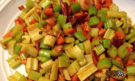 推荐让脸快速瘦下来的食谱 松告别大饼脸