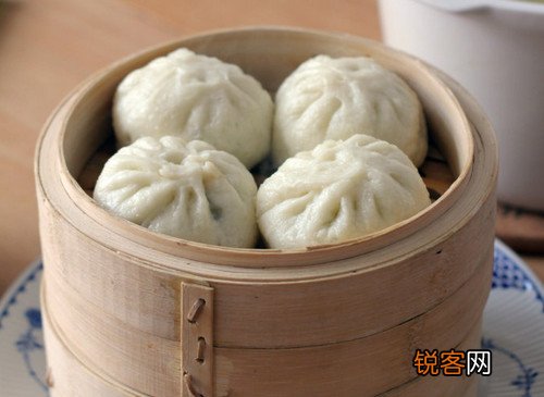 荠菜包子