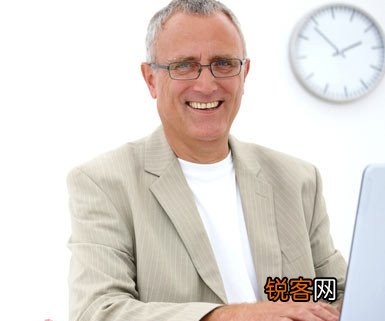 老年白内障要多补充维生素