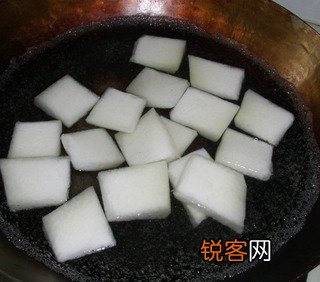 肋条肉冬瓜汤的做法