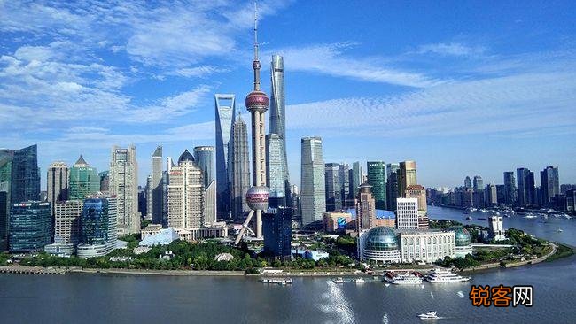 上海位于中国的哪个方向 上海为什么能取得辉煌的成就