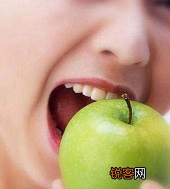 揭秘：口臭暗示你有哪些疾病？