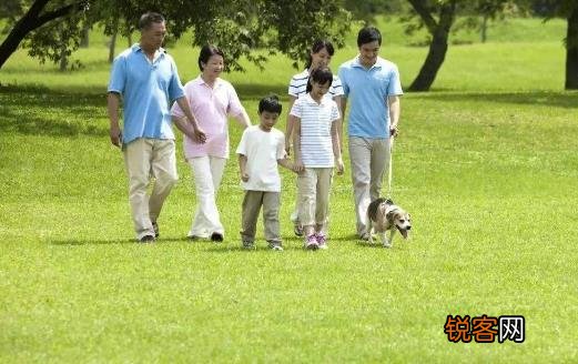 老年人出现日落综合征 儿女要尽可能陪伴减少独处