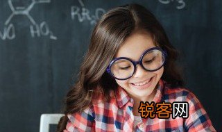 四面湖山归眼底万家忧乐到心头的意思 四面湖山归眼底万家忧乐到心头是什么意思