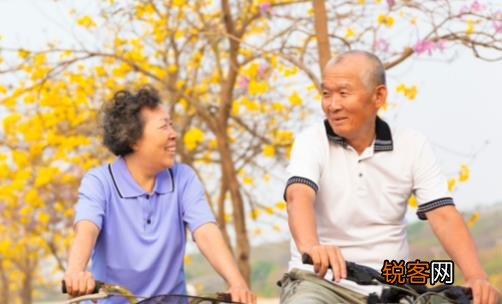 老年人腹部按摩养生诀窍 老人消化不好日常护理法则