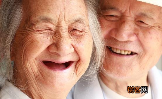 幸福感强的10种老人 与乐观者为伍老人的生活满意度更高