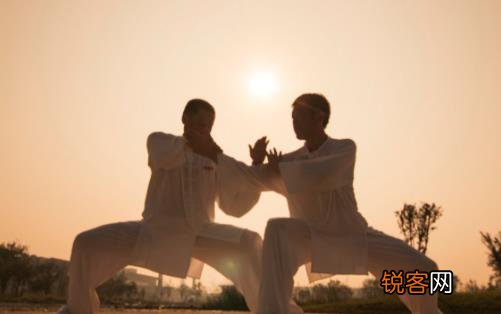 太极拳养生好处多多 常练太极拳有助于老人延年益寿
