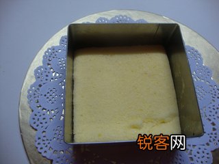 草莓酸奶芒果慕斯的做法