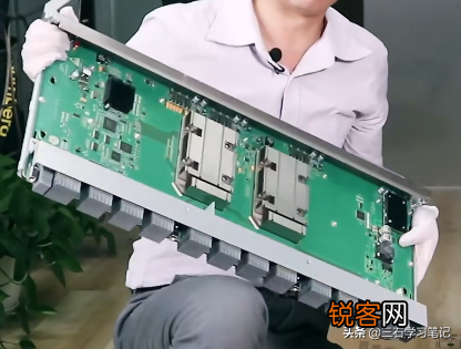 12800系列大型核心交换机 华为交换机报价