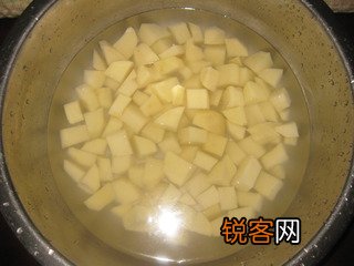 咸芥菜缨炖土豆的做法
