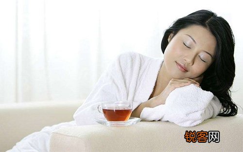 卵巢癌有多“阴险”？中老年女性应警惕哪些症状？