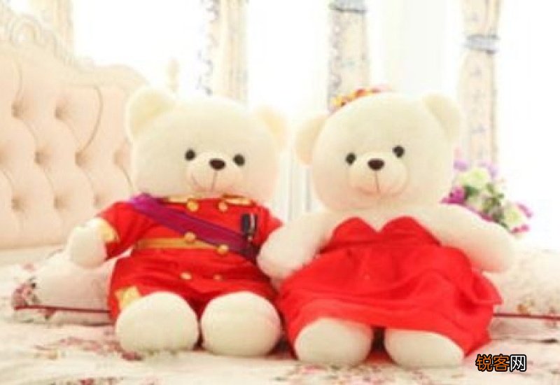 结婚压床娃娃是男方买还是女方买