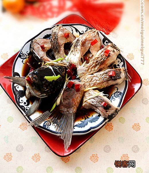 清蒸鲤鱼
