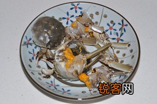 河蟹焖饭的做法