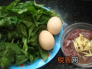 猪肝枸杞鸡蛋的做法