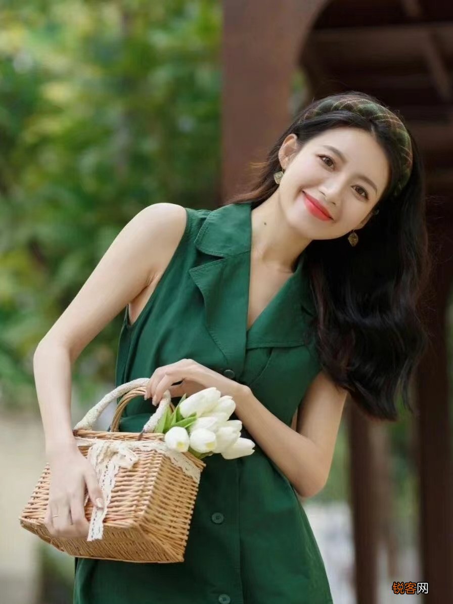 穿裙子如何拍出气质淑女风
