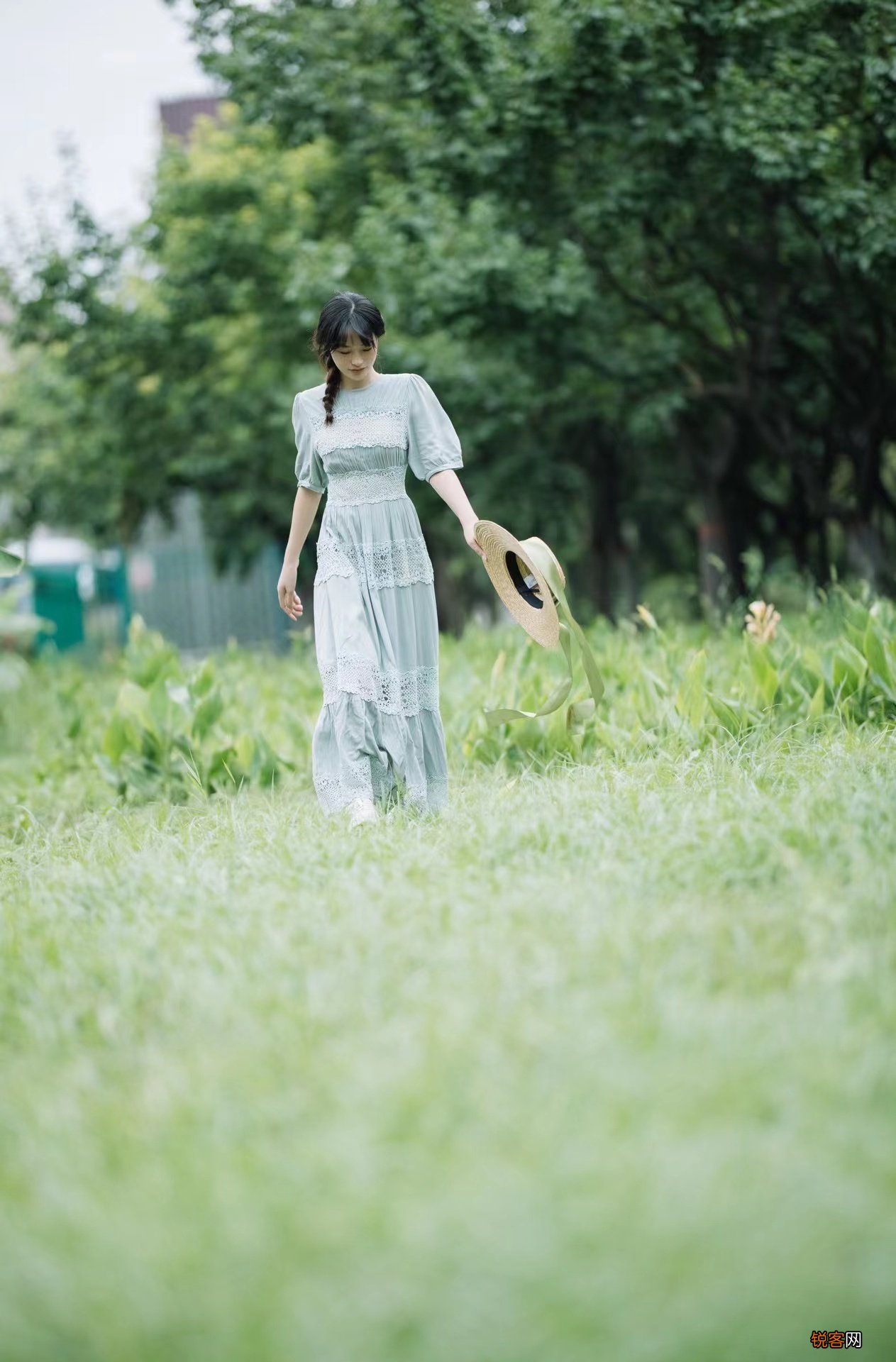 教你如何玩转树林美女人像拍摄