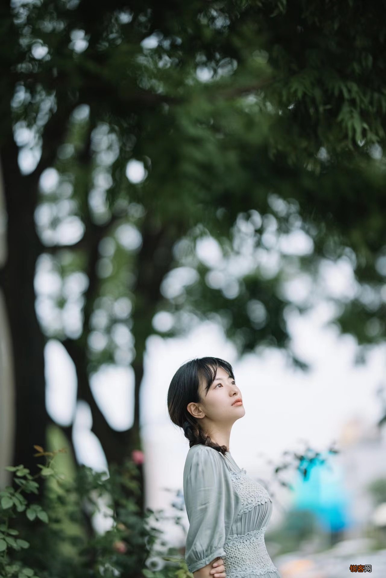 教你如何玩转树林美女人像拍摄