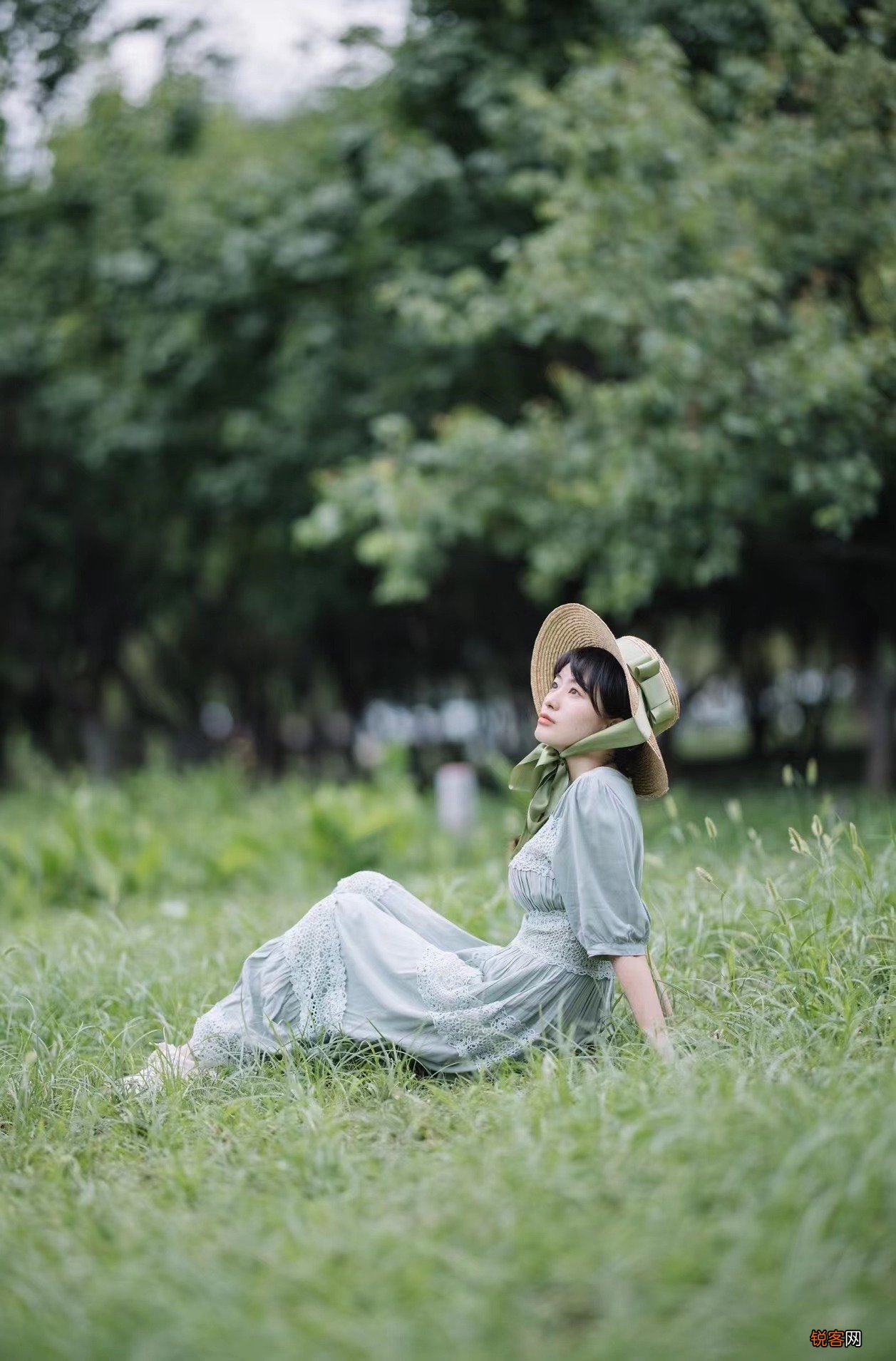 教你如何玩转树林美女人像拍摄